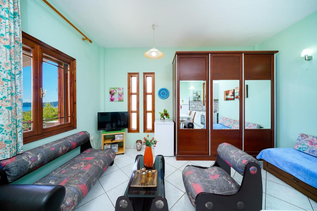 Villa Melina 2 Koinira Ngoại thất bức ảnh